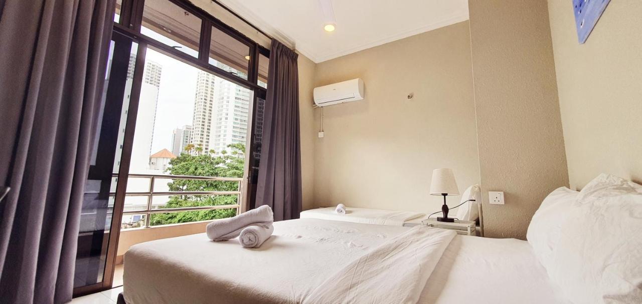 Penginapan4U Near Gurney Paragon George Town Exterior foto